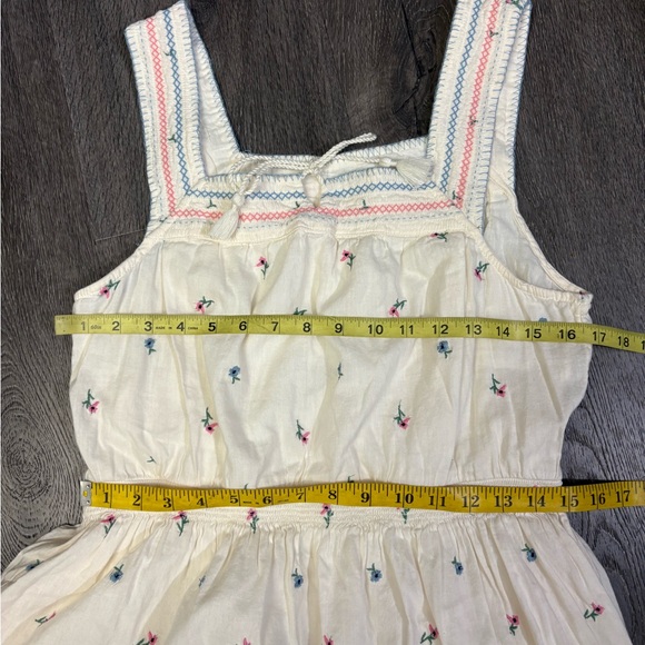 Old Navy Large Maxi Dress Cream Dainty Embroidered Floral Peasant Tiered Pockets - Picture 13 of 14